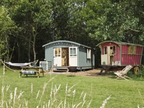2 Bedroom Stylish Gypsy Caravan on a Farm near Woodbridge, Suffolk England